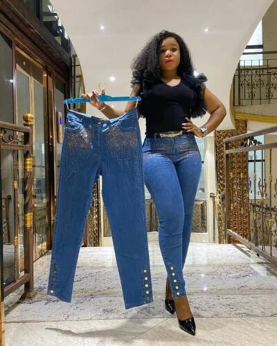 Stoned Fitted Jeans