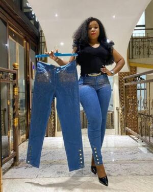 Stoned Fitted Jeans
